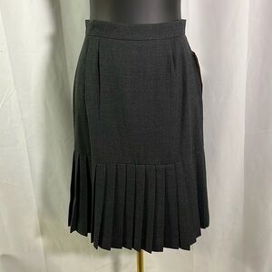 Dana Buchman Black Pleated A-Line Skirt